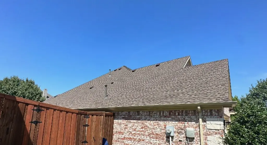 Completed roof replacement project in West Dundee